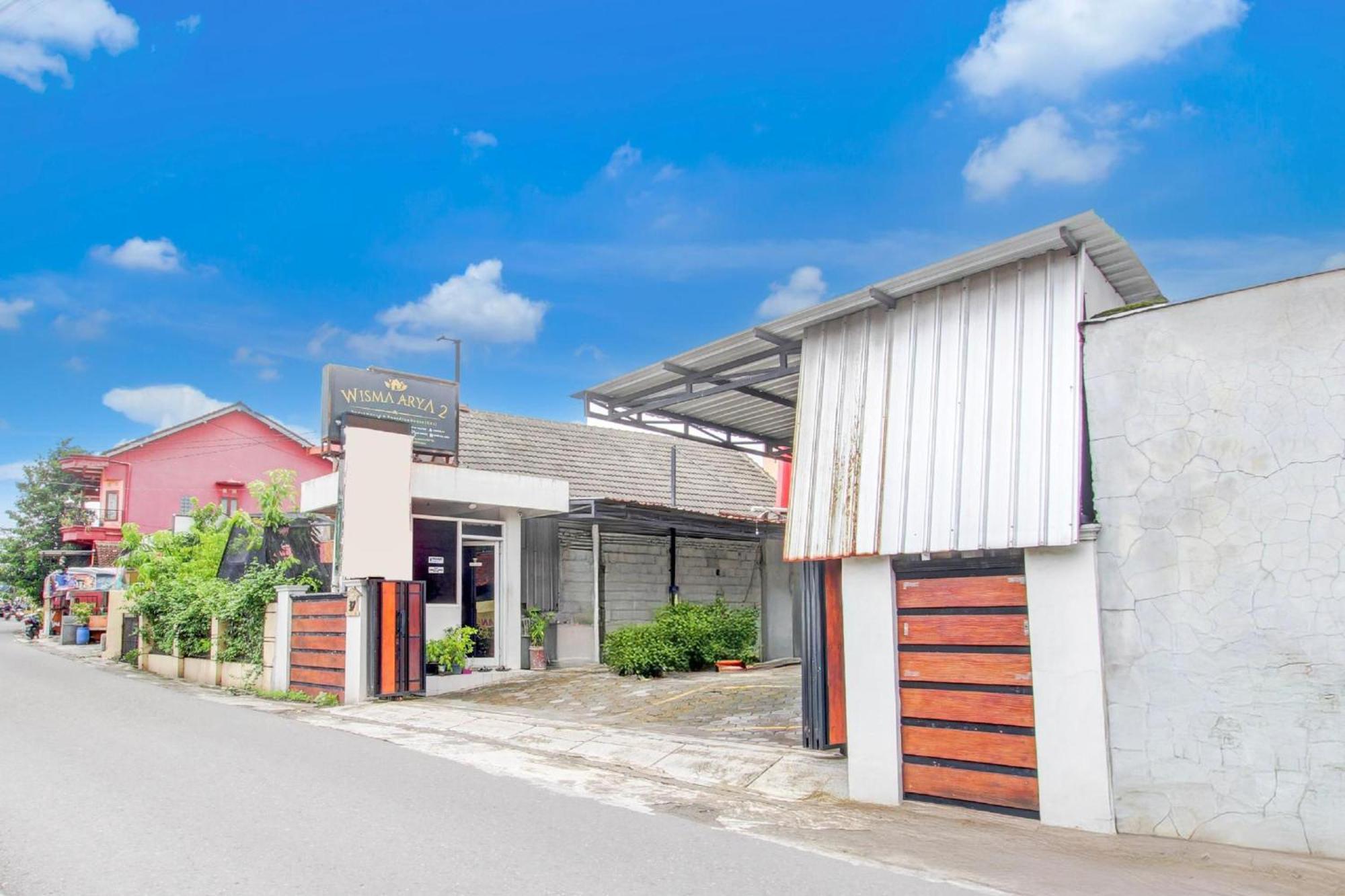 Hotel O Wisma Arya 2 Maguwo Exterior photo